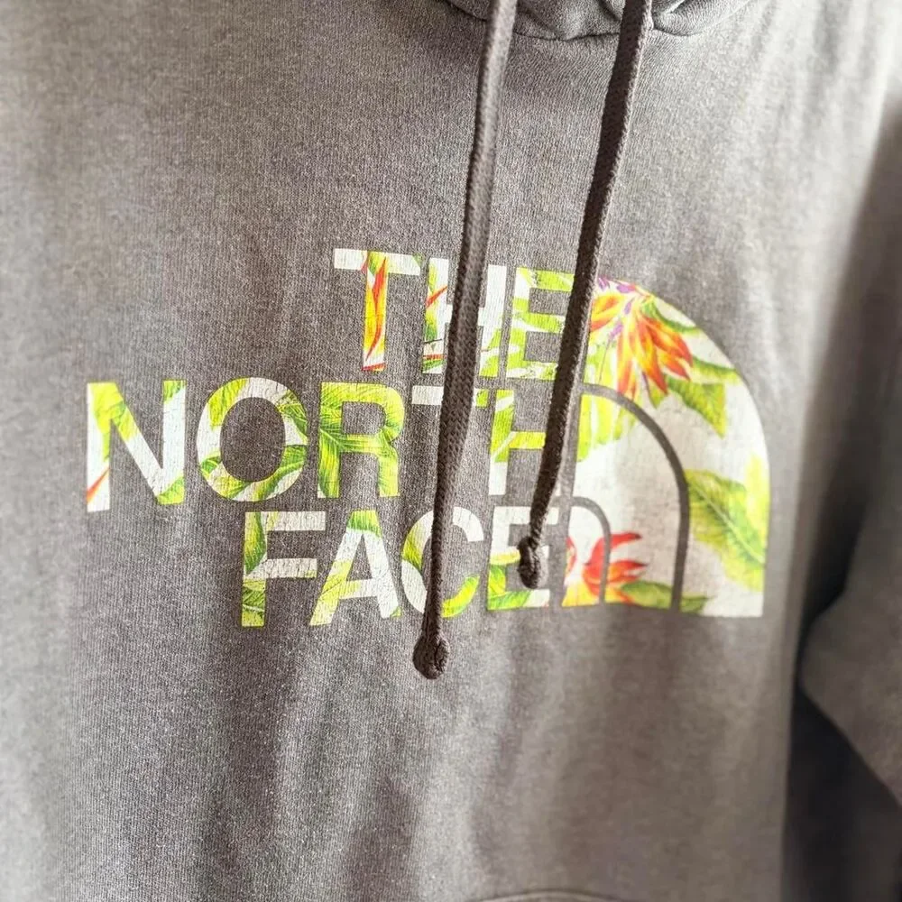 The North Face grey hoodie with tropical print Size S #outdoor #hiking #northfac